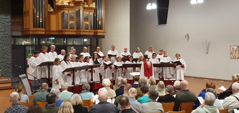 12 12 2025 Coral Voices A festival of Nine Lessons and Carols