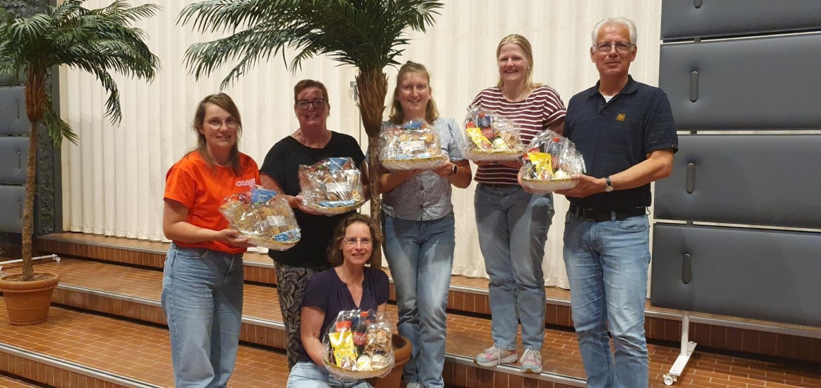 Het 'Jubileumboekteam' 50 jaar Vakantieweek werd 2de. 